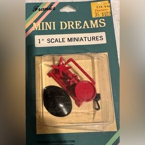 New Vintage Mini Dreams Dollhouse Red & Black Miniature Scale General Store 1”